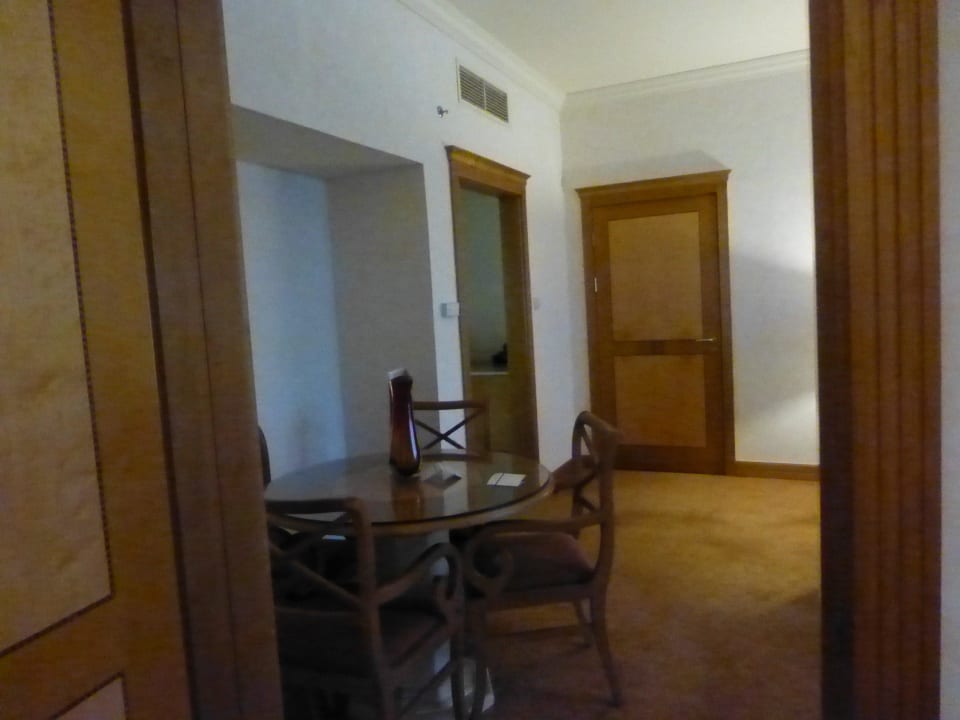 Wohnzimmer Al Ain Rotana