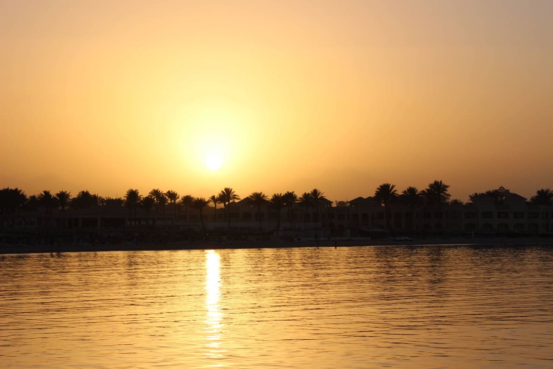 Traumhafter Sonnenuntergang Cleopatra Luxury Resort Makadi Bay
