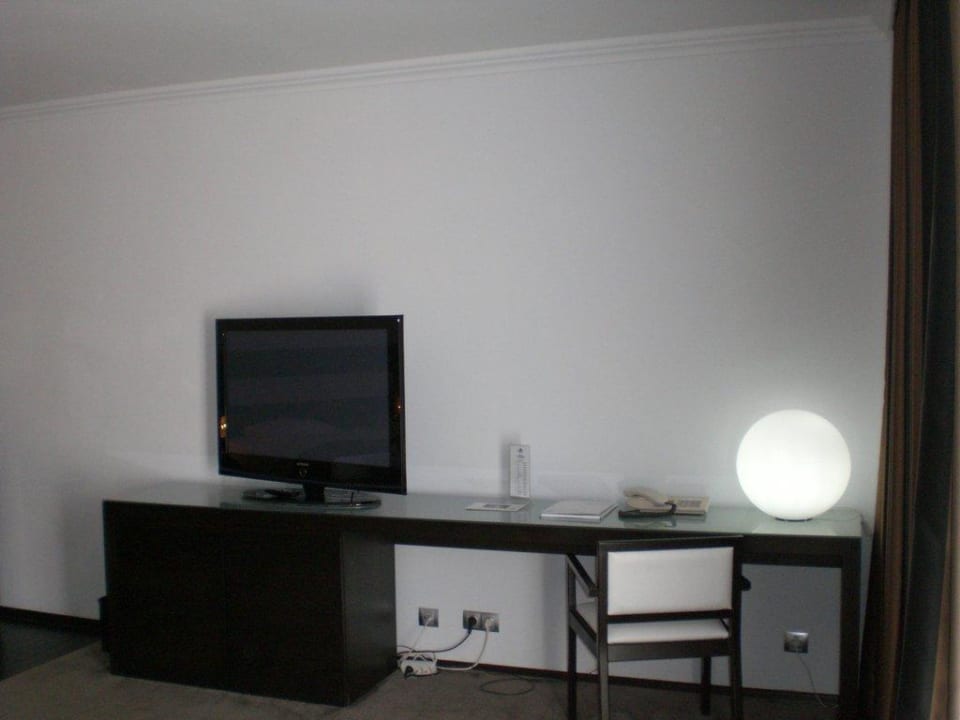 Zimmer (Flat-TV und Schreibtisch) allsun App.-Hotel Esquinzo Beach
