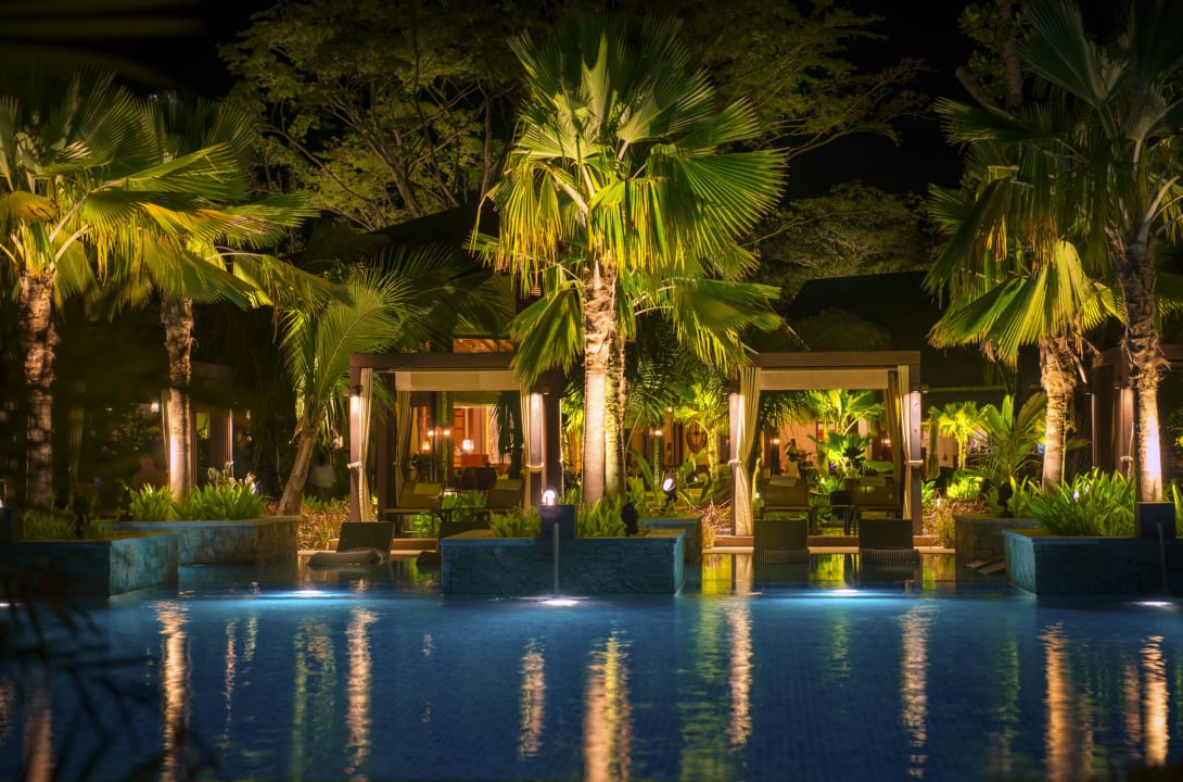 Pool STORY Seychelles