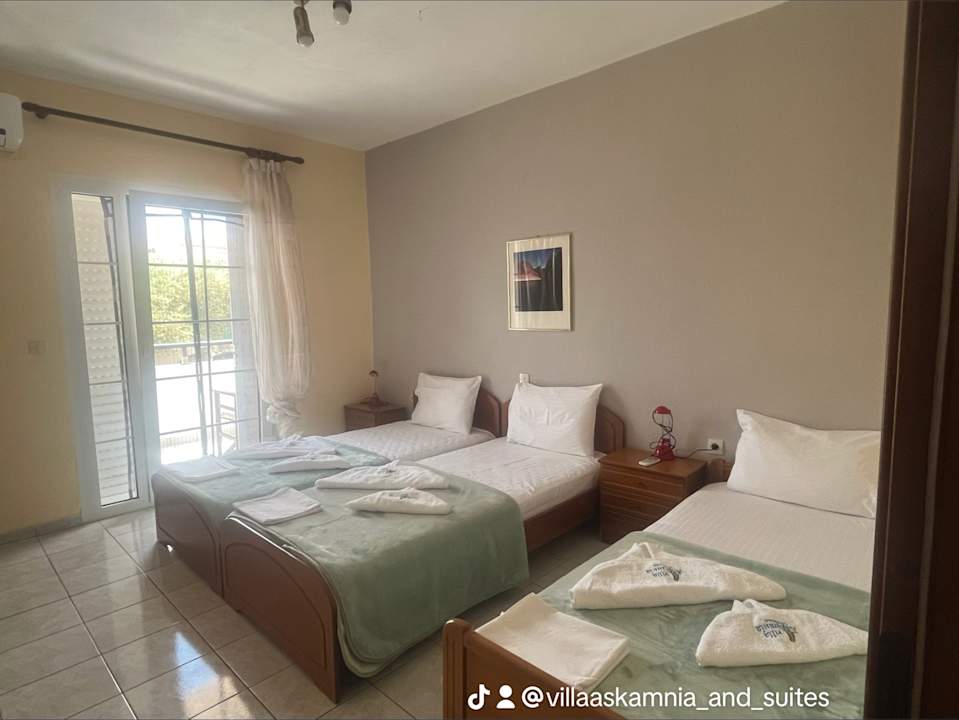 Zimmer Villa Askamnia and Suites