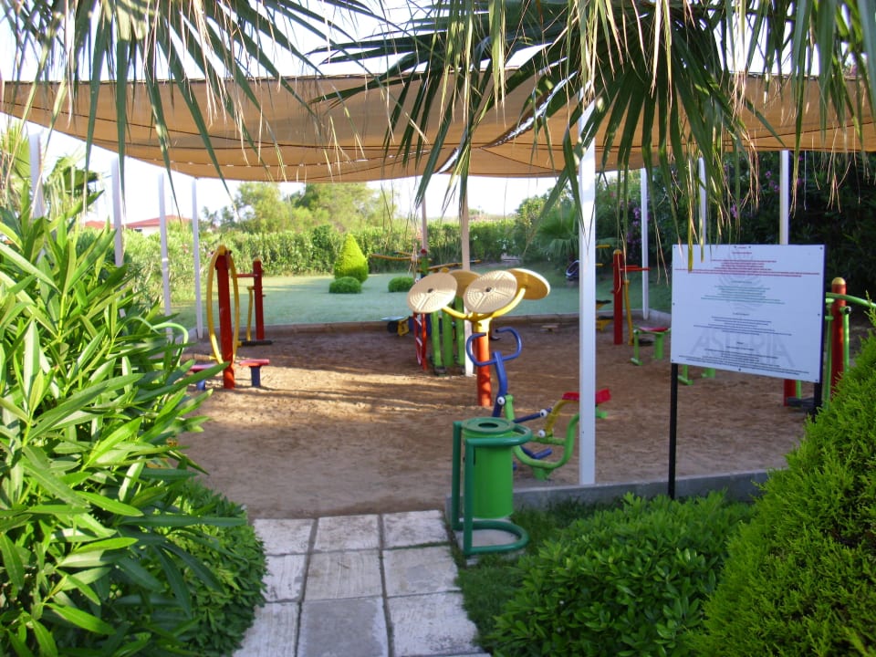 Einer der Kinderspielplätze Sunis Elita Beach Resort & Spa