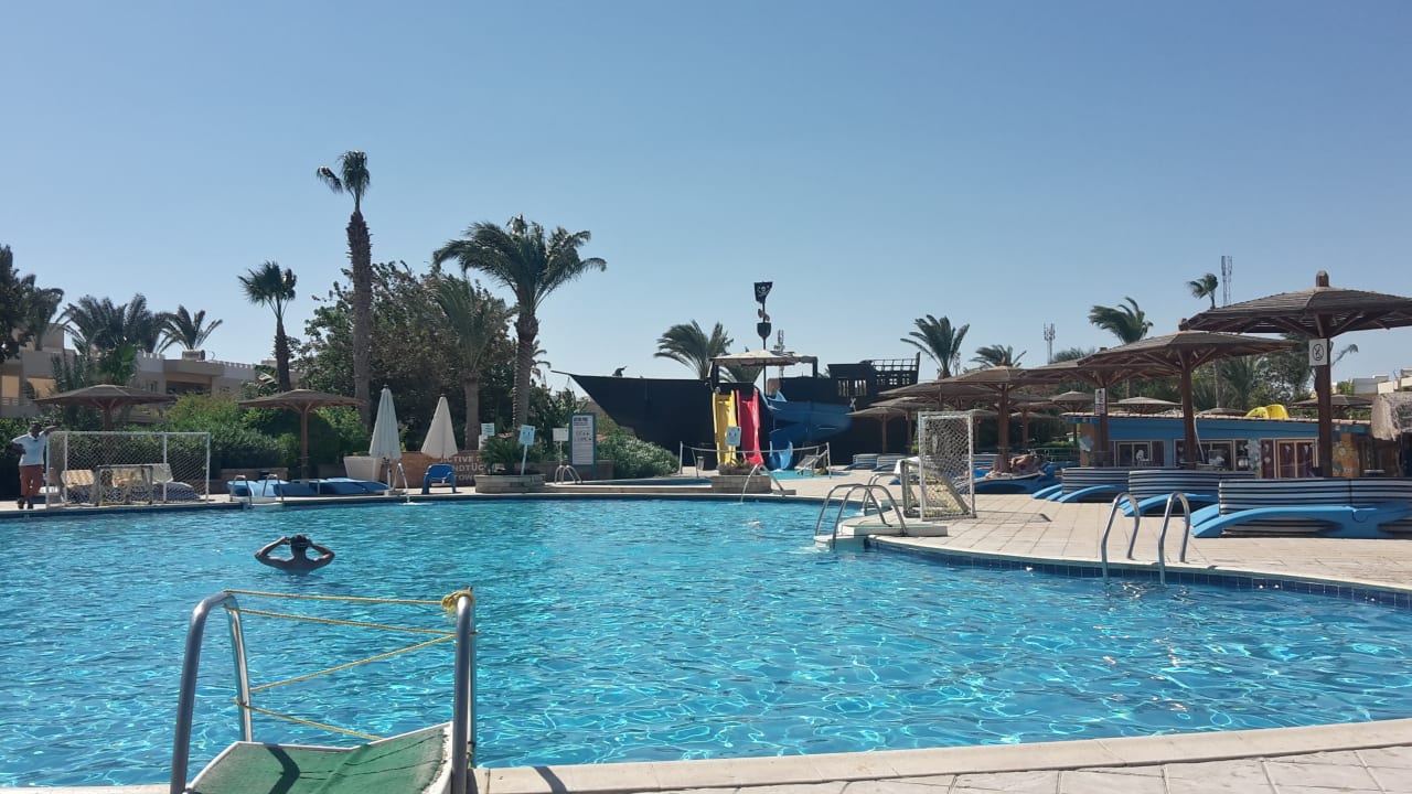 Pool Golden Beach Resort