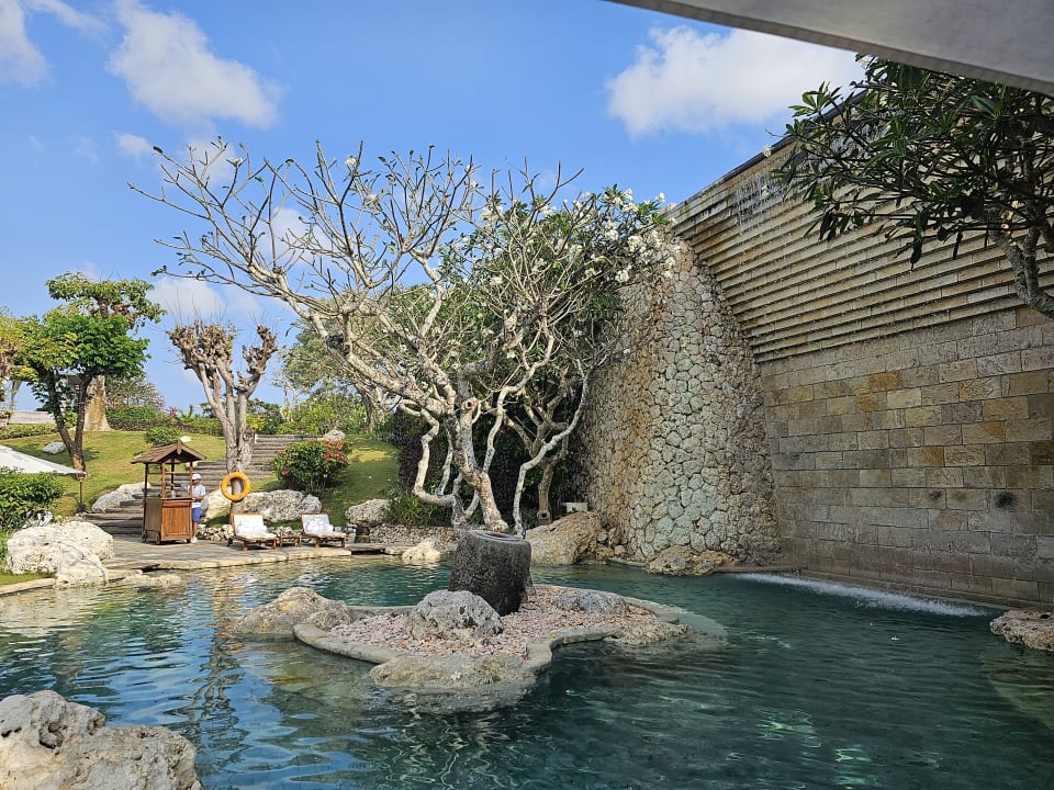 Pool Four Seasons Resort Bali at Jimbaran Bay