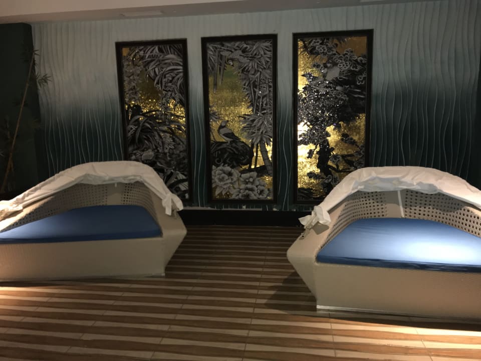 Sonstiges Azura Deluxe Resort & Spa Hotel