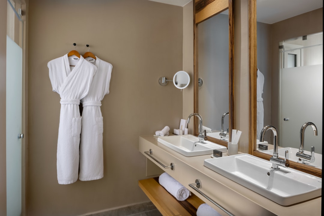 Zimmer Domes Aulus Elounda All-Inclusive Resort, Curio Collection by Hilton