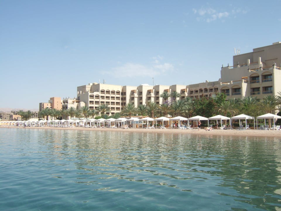 Ansicht vom Strand Hotel InterContinental Aqaba