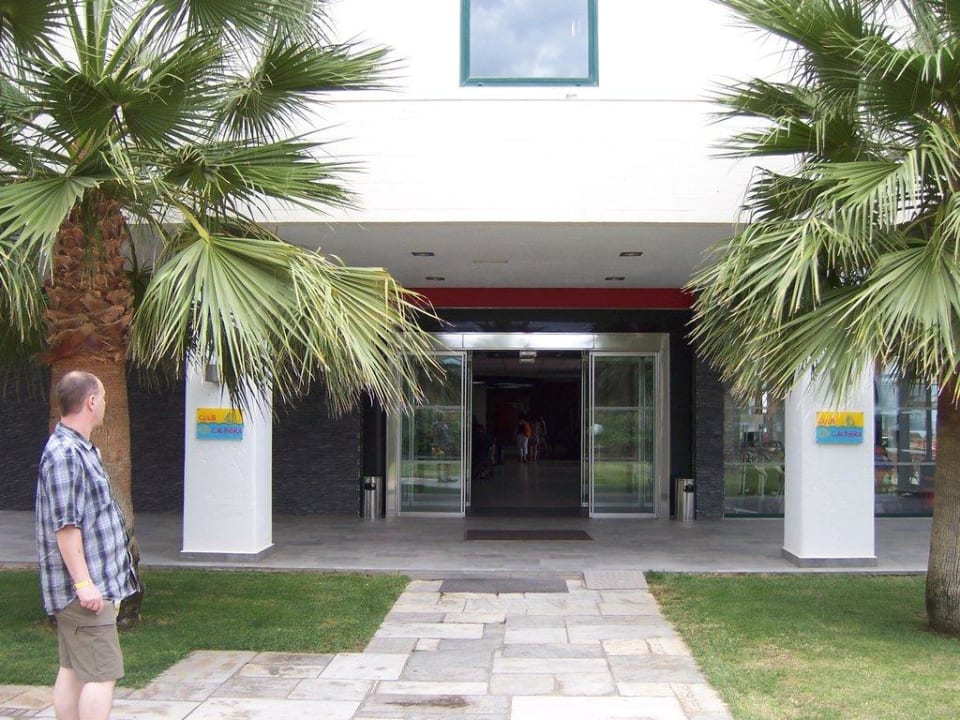 Eingang Hotel Calimera Sirens Beach