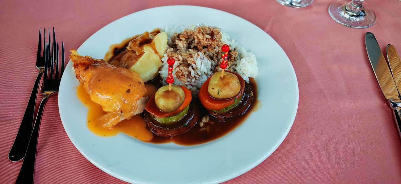Gastro Royal Wings Hotel