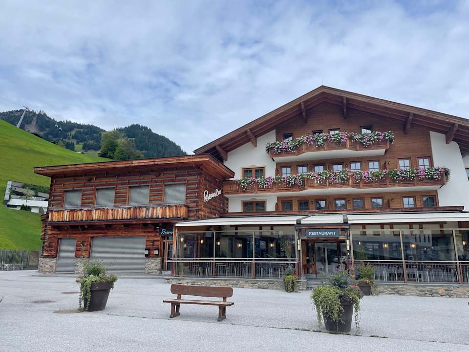 Außenansicht Hotel Auhof