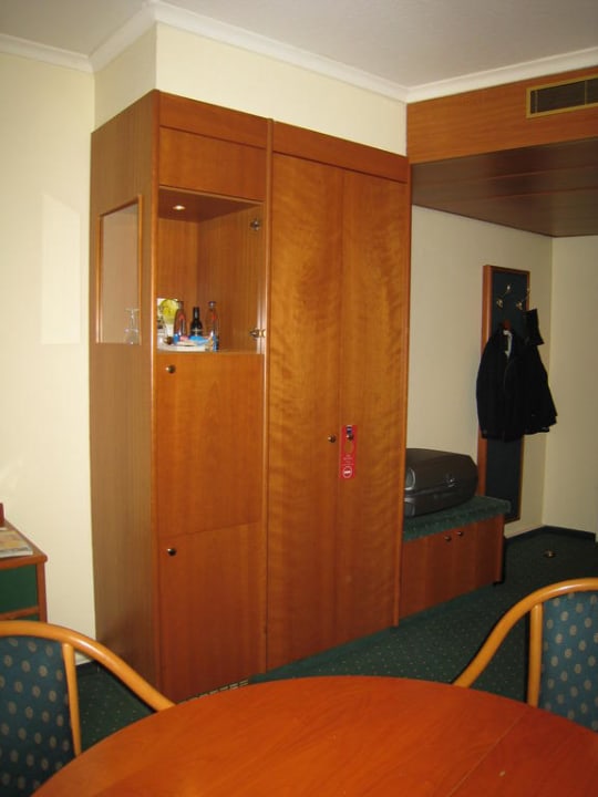 Junior Suite, Wohnzimmer Dorint Kongresshotel Mannheim