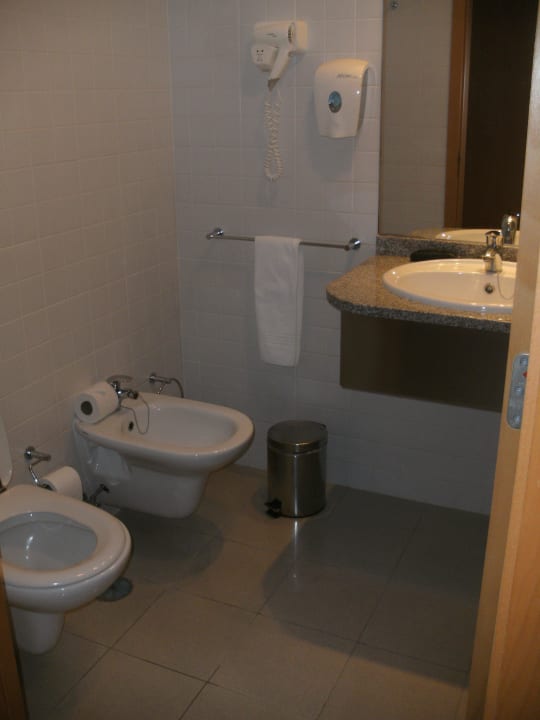 Badezimmer Antillia Hotel Apartments