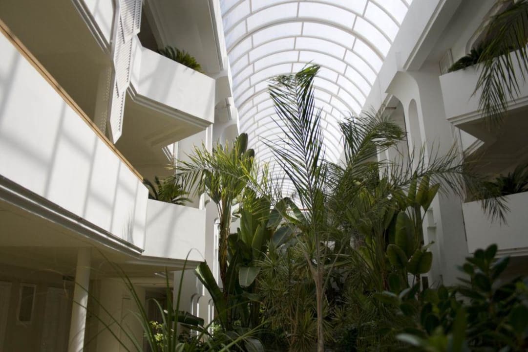 Indoor Garten Radisson Blu Palace Resort & Thalasso Djerba