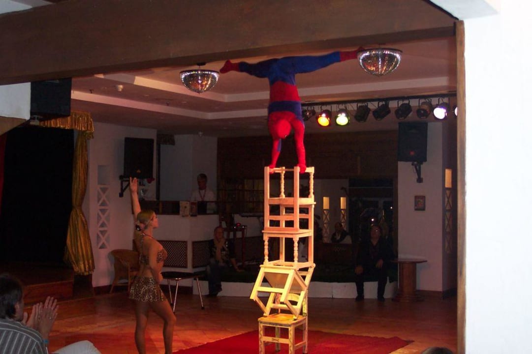 Abendliche Show Club Jandia Princess