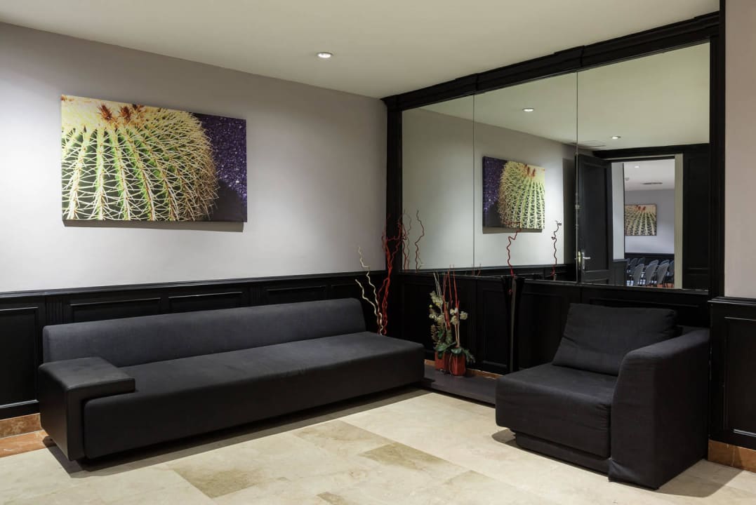 Hall Ilunion Bel Art Ilunion Bel-Art