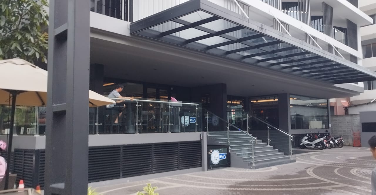 Außenansicht Blackwoods Hotel Pattaya