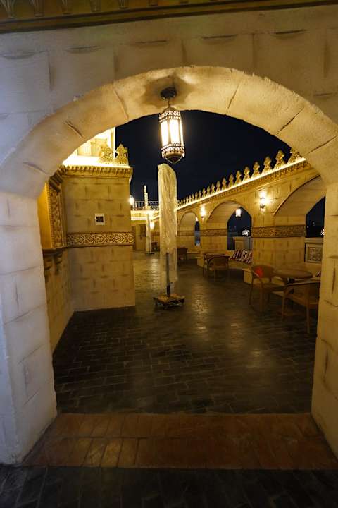 Außenansicht Pyramids Khan Hotel