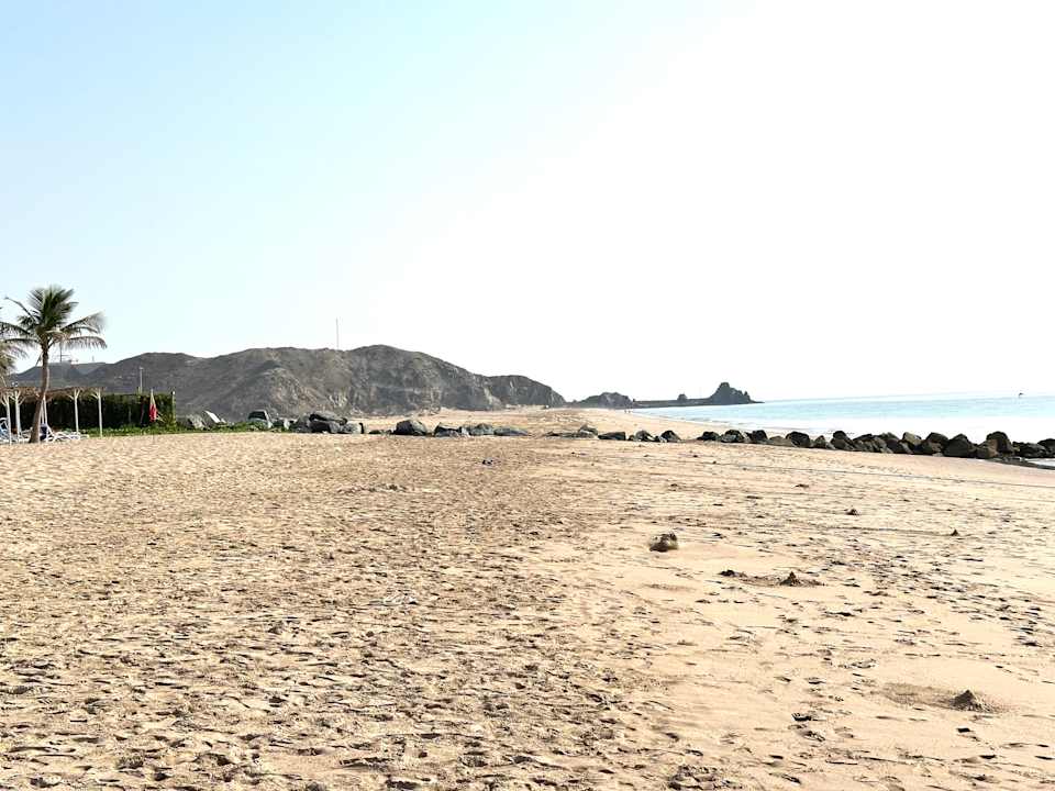 Strand Fujairah Rotana Resort & Spa