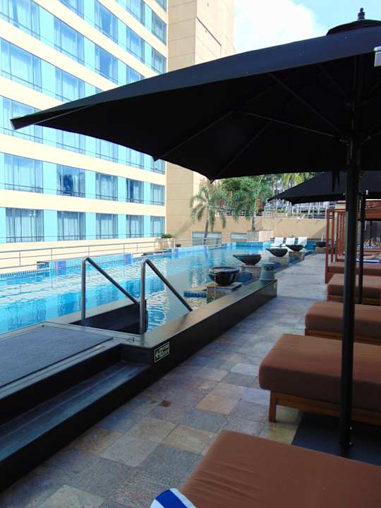 Pool Hotel The Westin Chennai Velachery