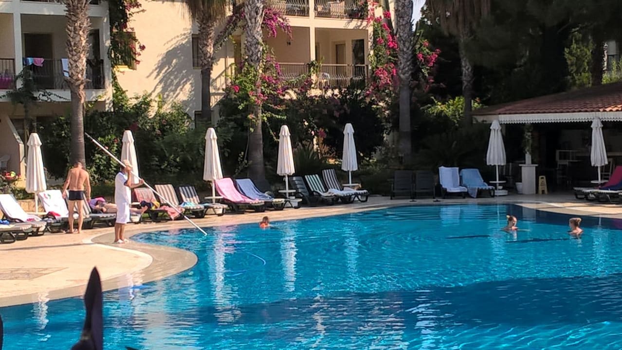 Pool Kentia Apart Hotel