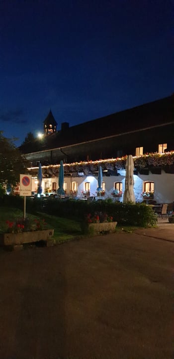 Außenansicht Hotel Gut Schmelmerhof