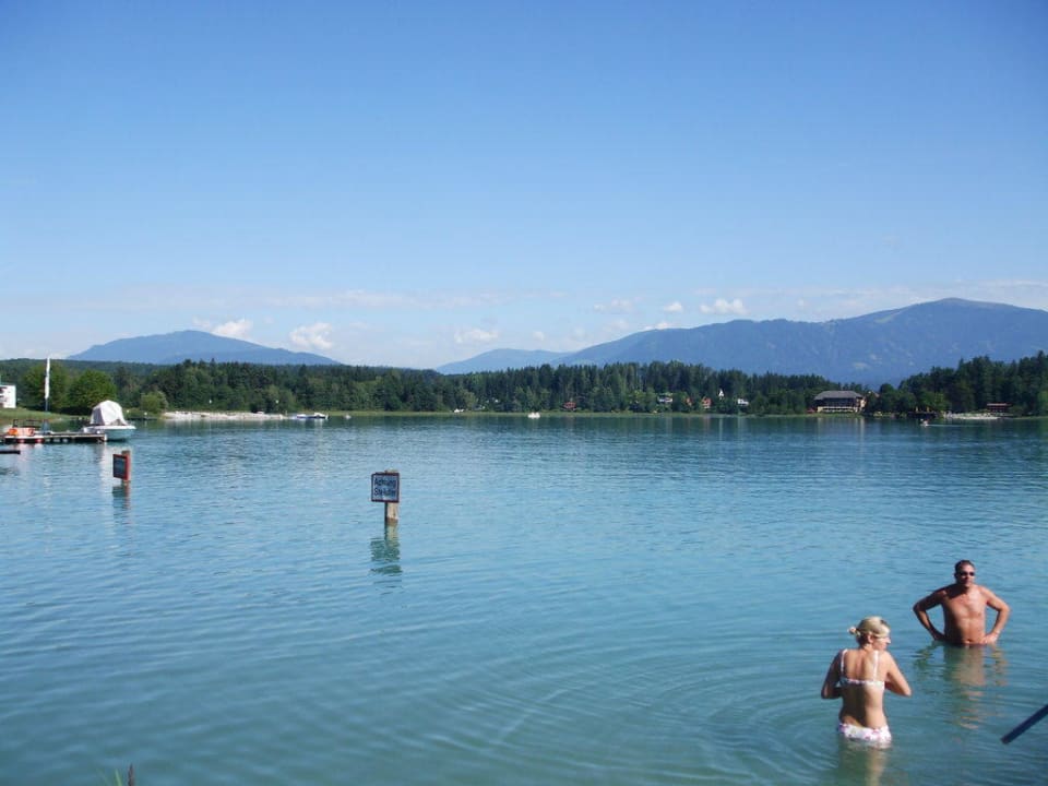 Schwimmen im See das ist ein Erlebnis Strandhotel Faak