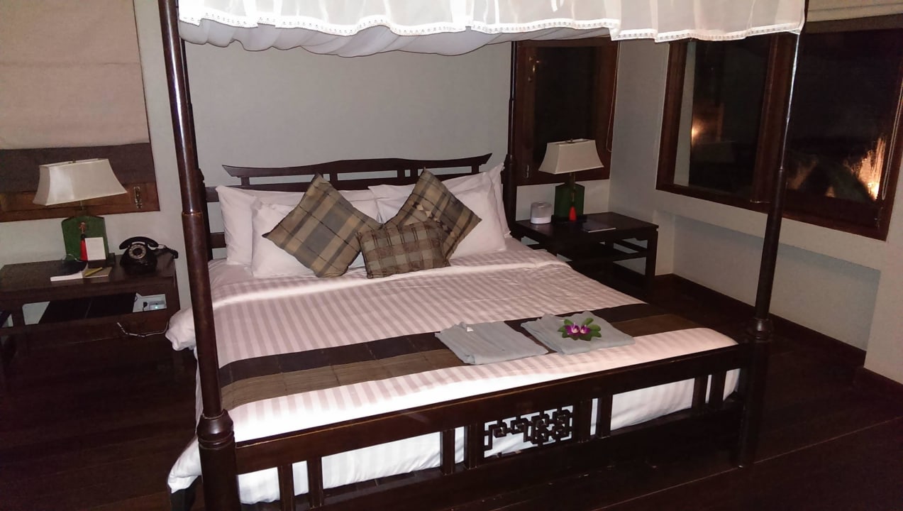 Bett in der Strandvilla Khaolak Laguna Resort