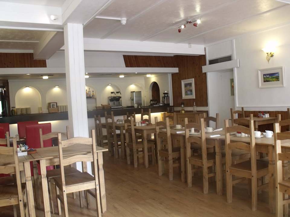 Frühstücksraum könnte gemütlicher gestaltet werden The Strathcarron Hotel