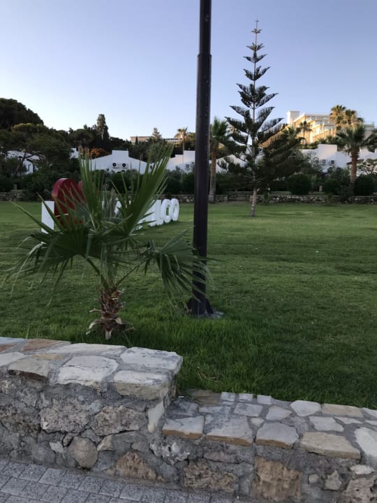 Gartenanlage Acapulco Beach Club & Resort