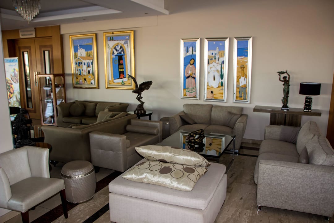 Gemütliche Sitzgruppen Asterias Beach