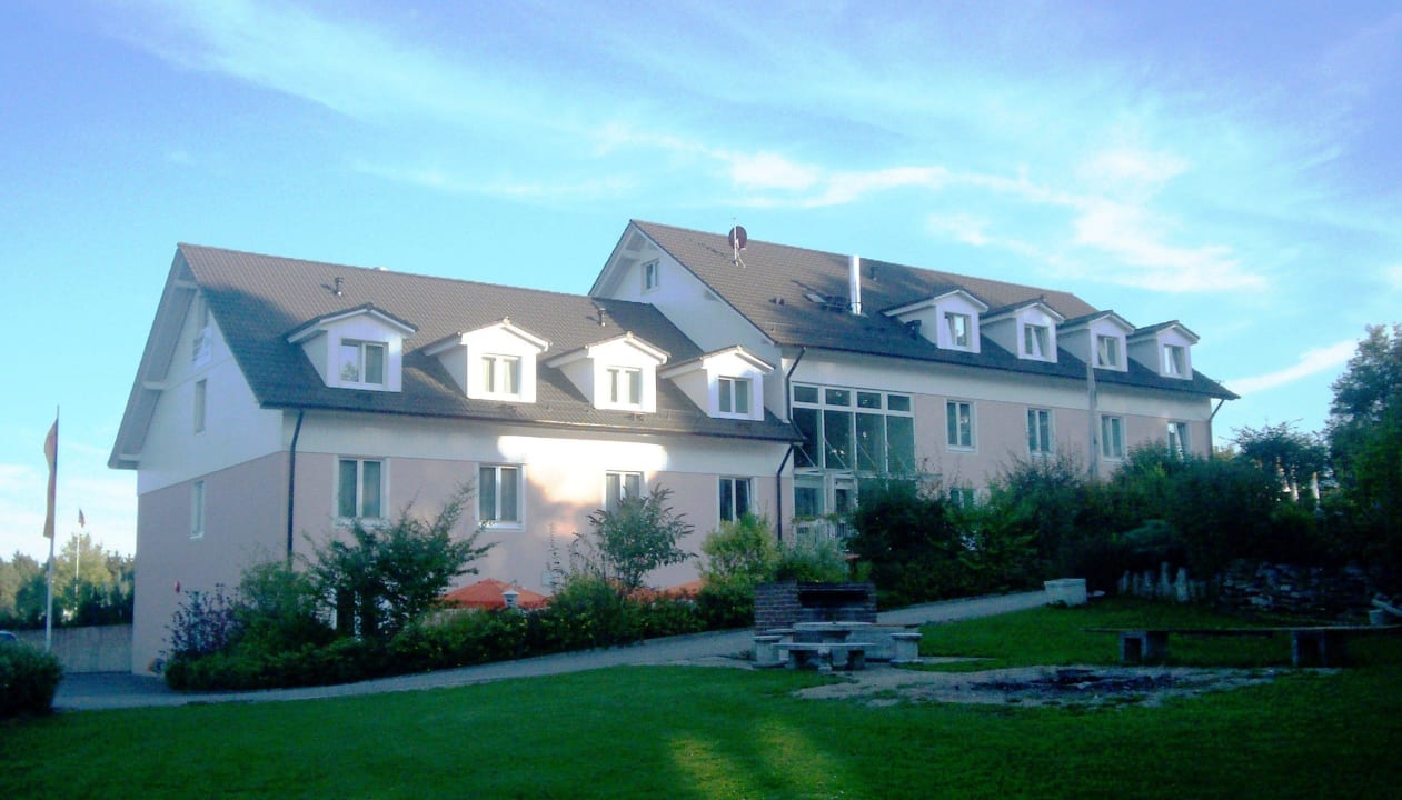 Hotel von außen Hotel Altmühlberg