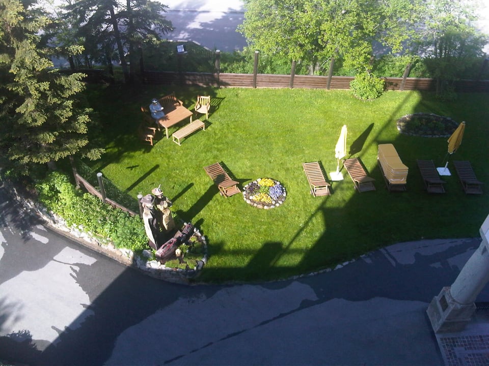 Gartenanlage Hotel Walther Pontresina