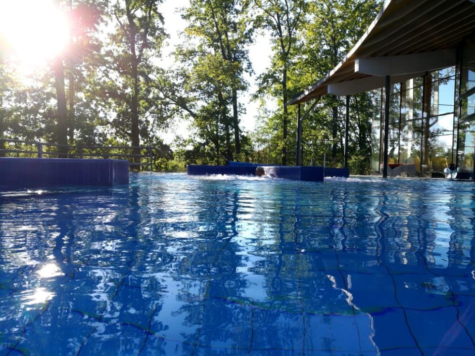 Pool Sole Felsen Hotel