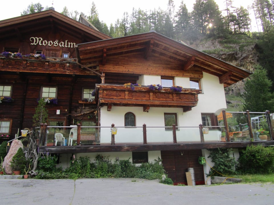 Blick auf die Moosalm mit Gaststätte Gasthof Moosalm