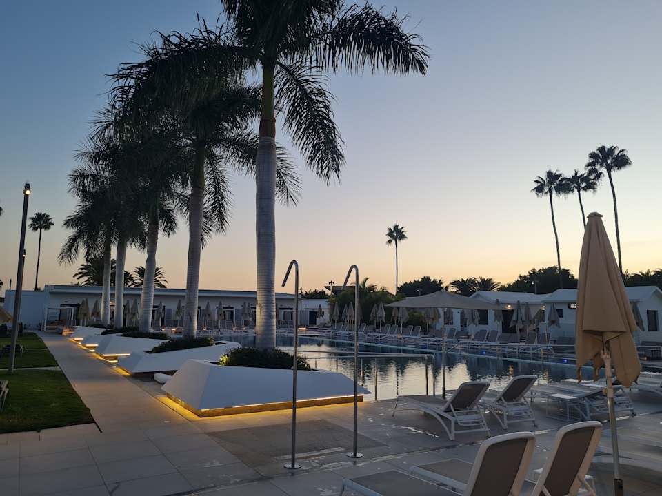 Pool Club Maspalomas Suites & SPA