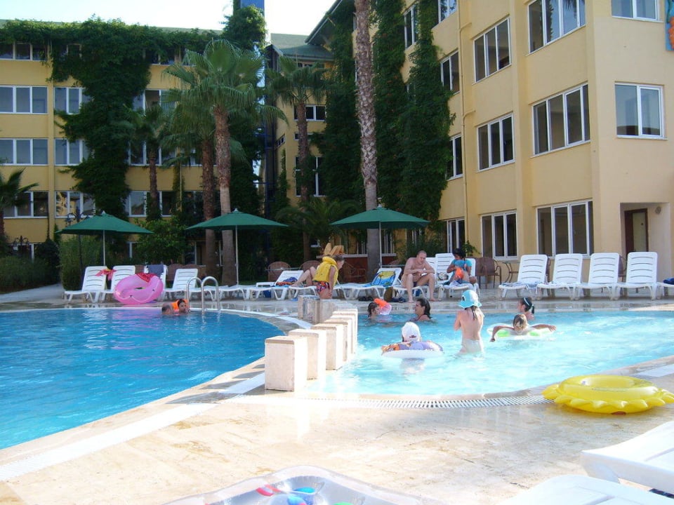 Jedna część hotelu Armas Bella Sun