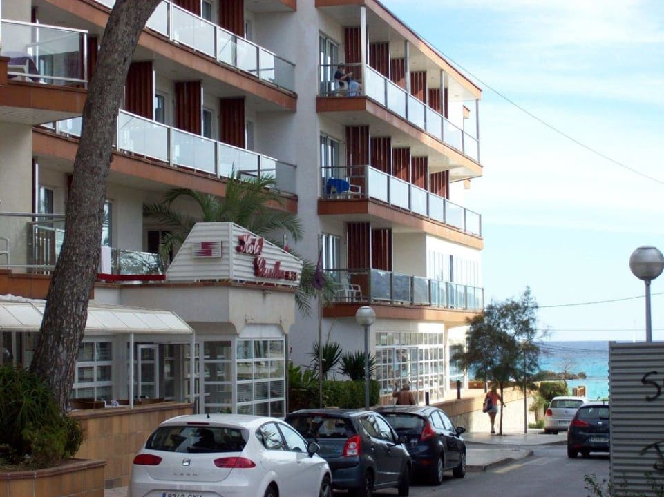 Hoteleingang Hotel Clumba