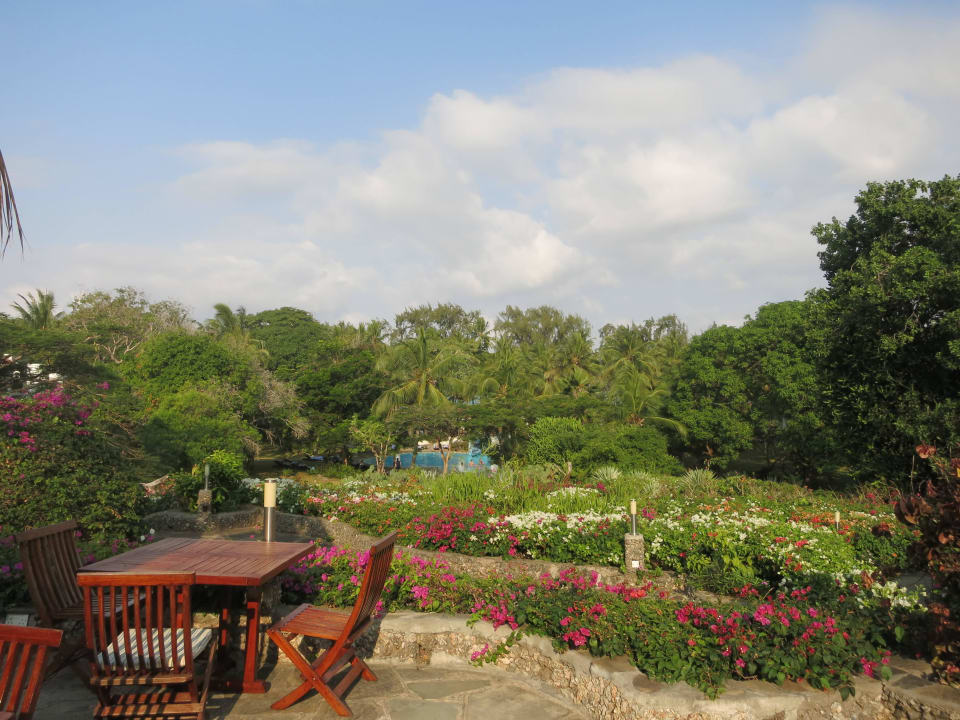 Garten Diani Sea Resort