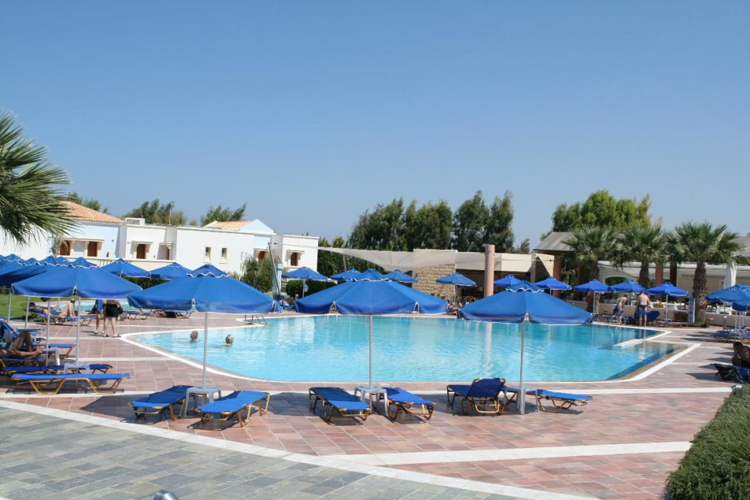 Pool Neptune Luxury Resort