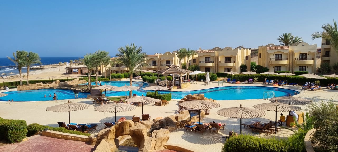 Pool Coral Hills Resorts & SPA