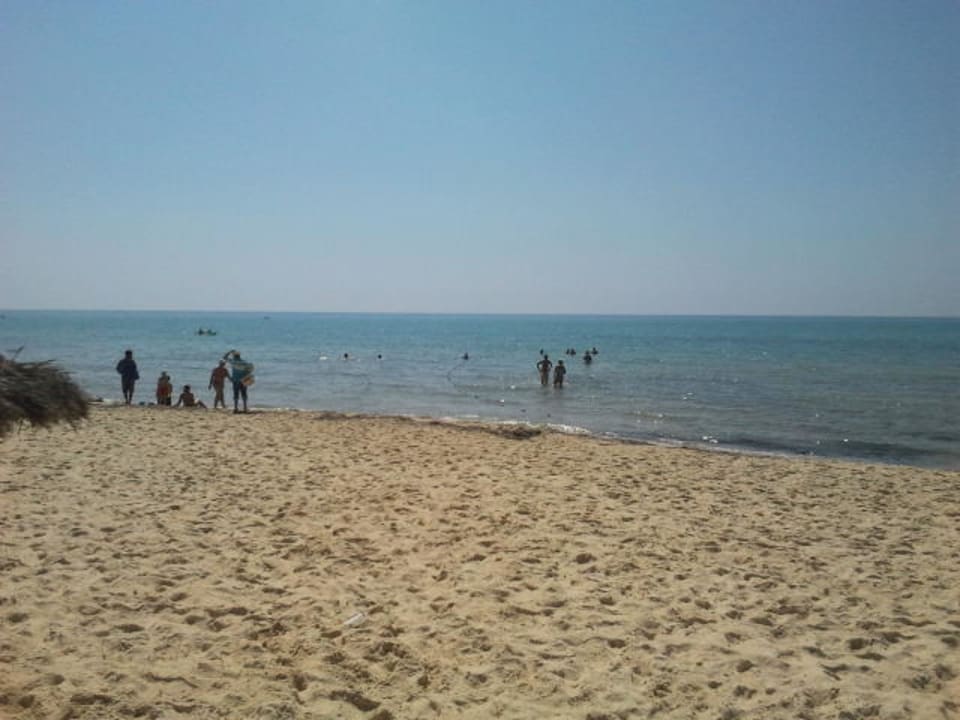 Schöner Strand Hotel Nesrine