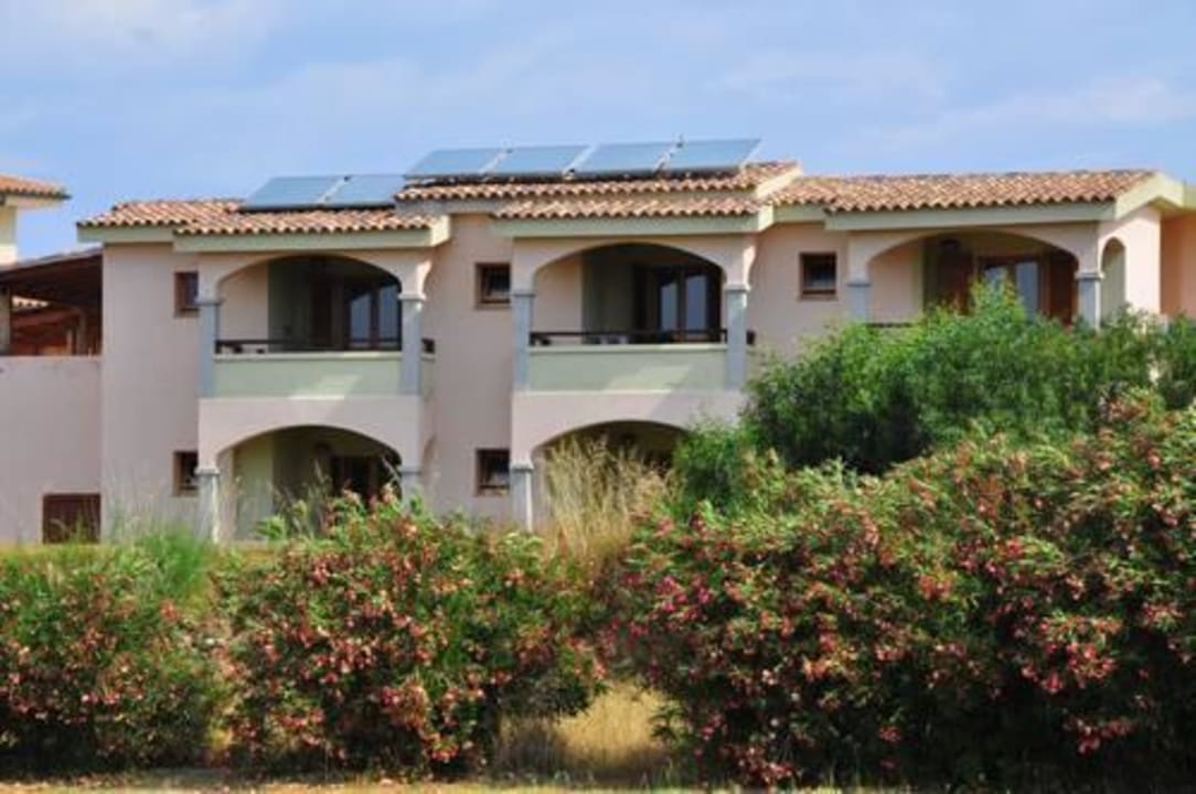 Rückwärtiger Blick auf den neuen Anbau Hotel Baia delle Mimose