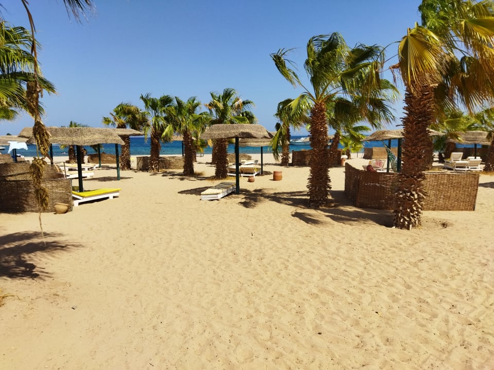 Strand Lotus Bay Beach Resort