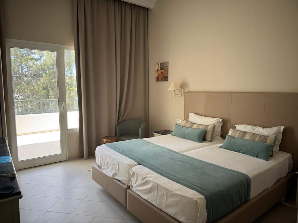 Zimmer Hotel Royal Nozha