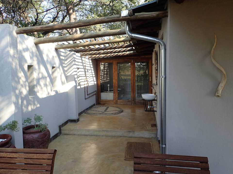 Zimmer Notten's Bush Camp