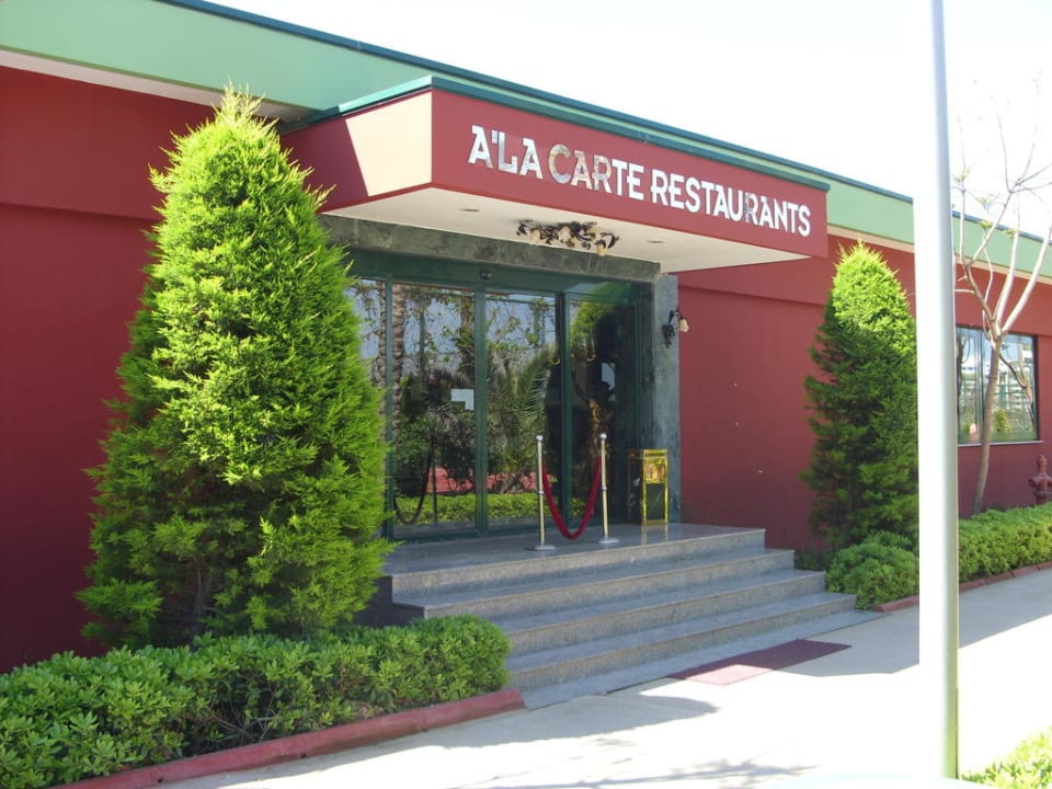 Eingang Hotel Delphin Diva