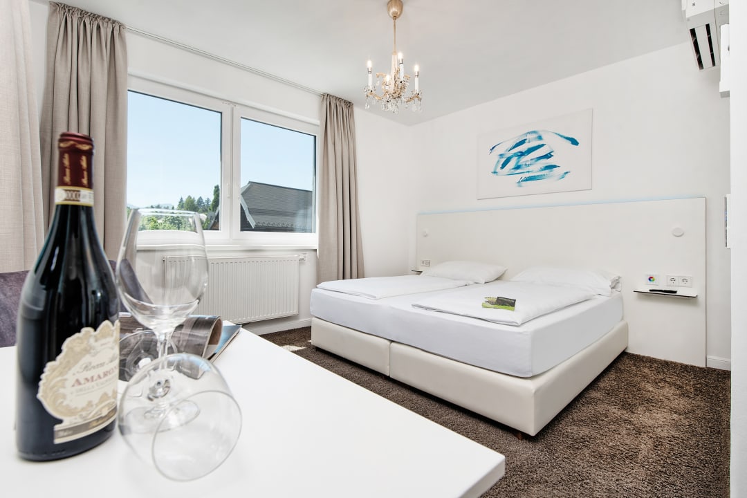 Zimmer Hotel 24 Checkin Velden