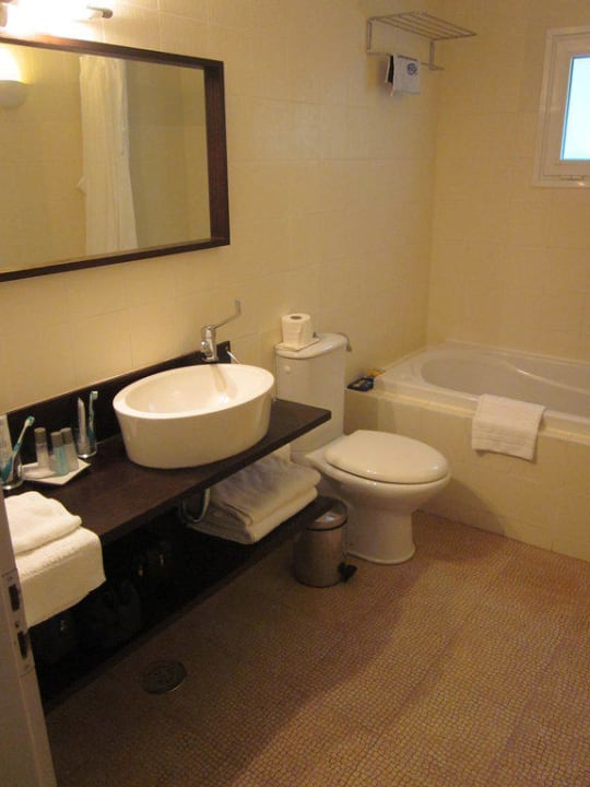 Badezimmer Minos Beach Art Hotel