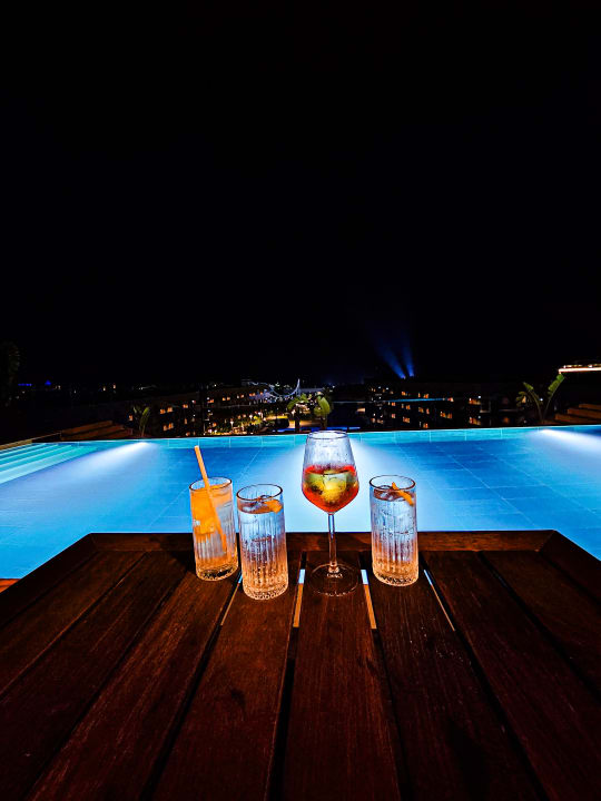 Pool Jacaranda Luxury Resort