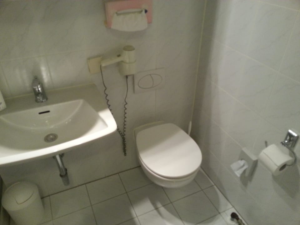 Badezimmer mit Fußbodenheizung Hotel Stadt Pasing garni